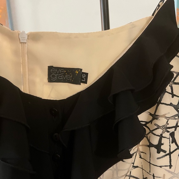 Eve Gravel Black Ruffle Pleated Romper - Picture 3 of 4